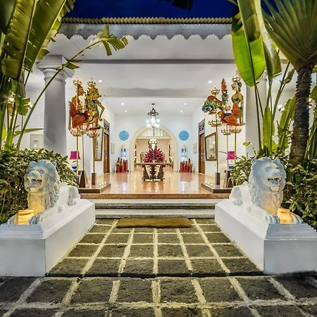 Hotel Tugu Blitar Extérieur photo