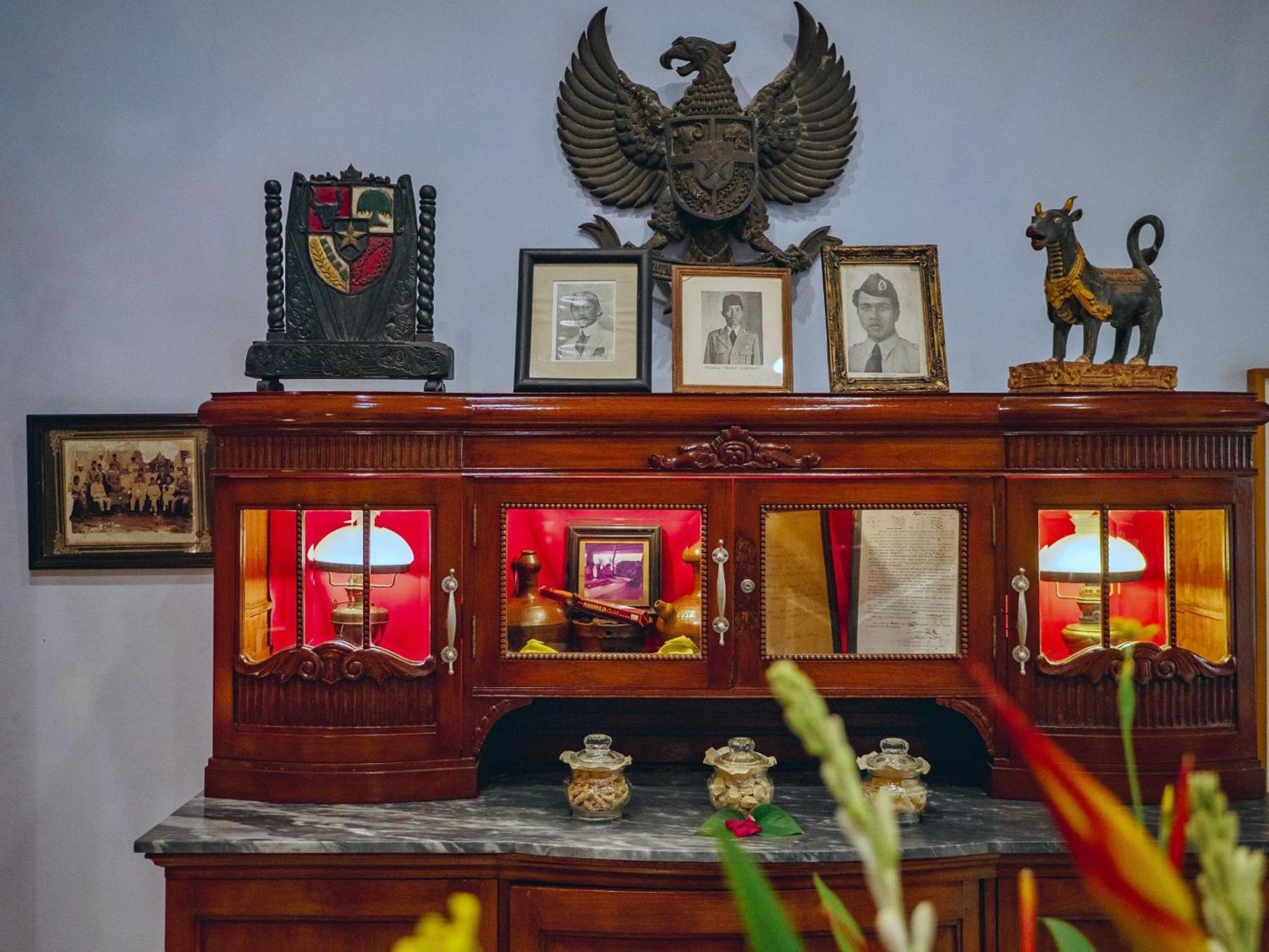 Hotel Tugu Blitar Extérieur photo