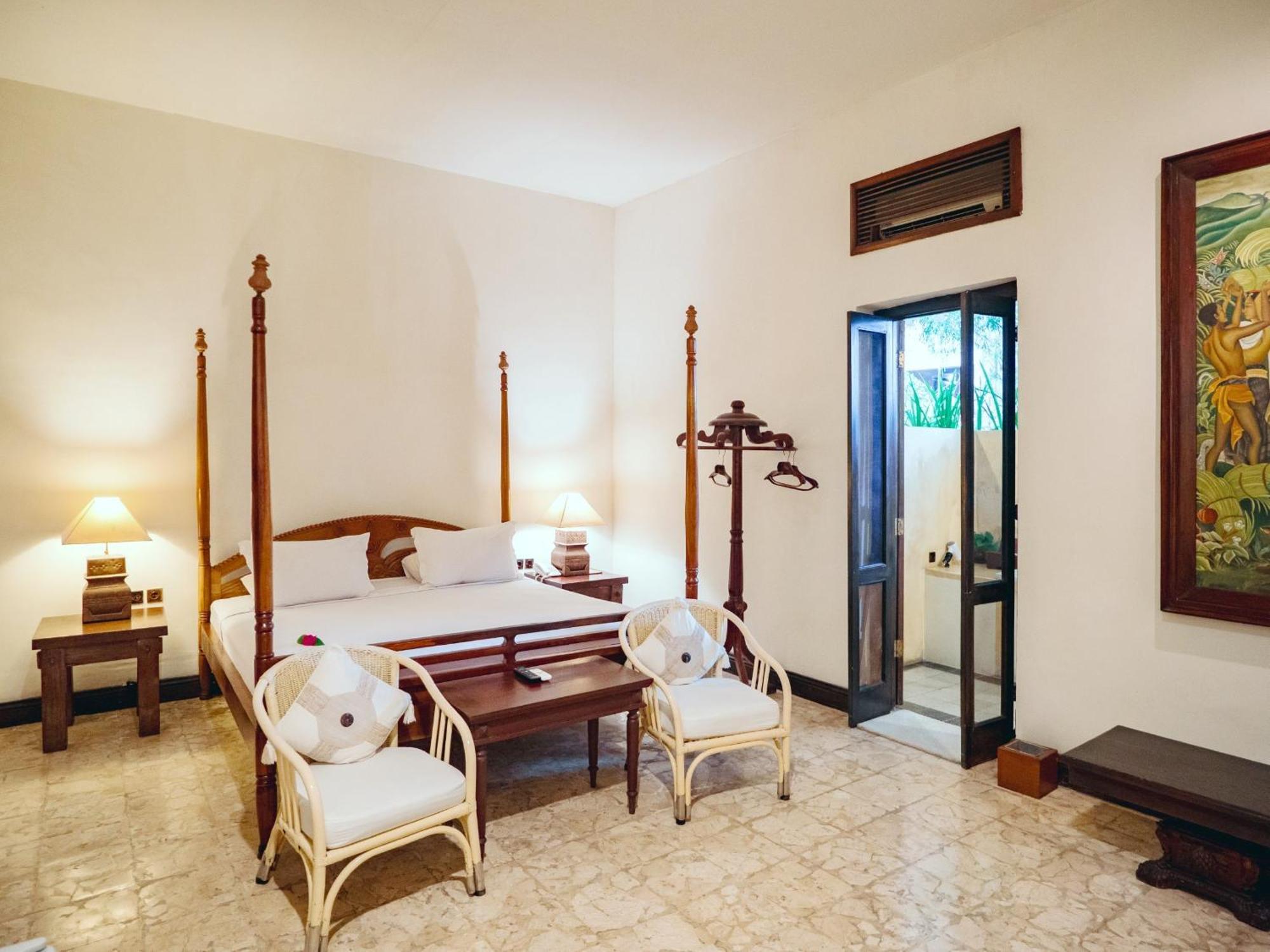 Hotel Tugu Blitar Extérieur photo