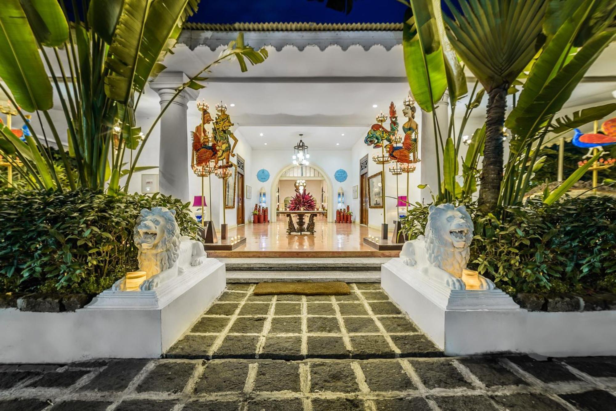 Hotel Tugu Blitar Extérieur photo