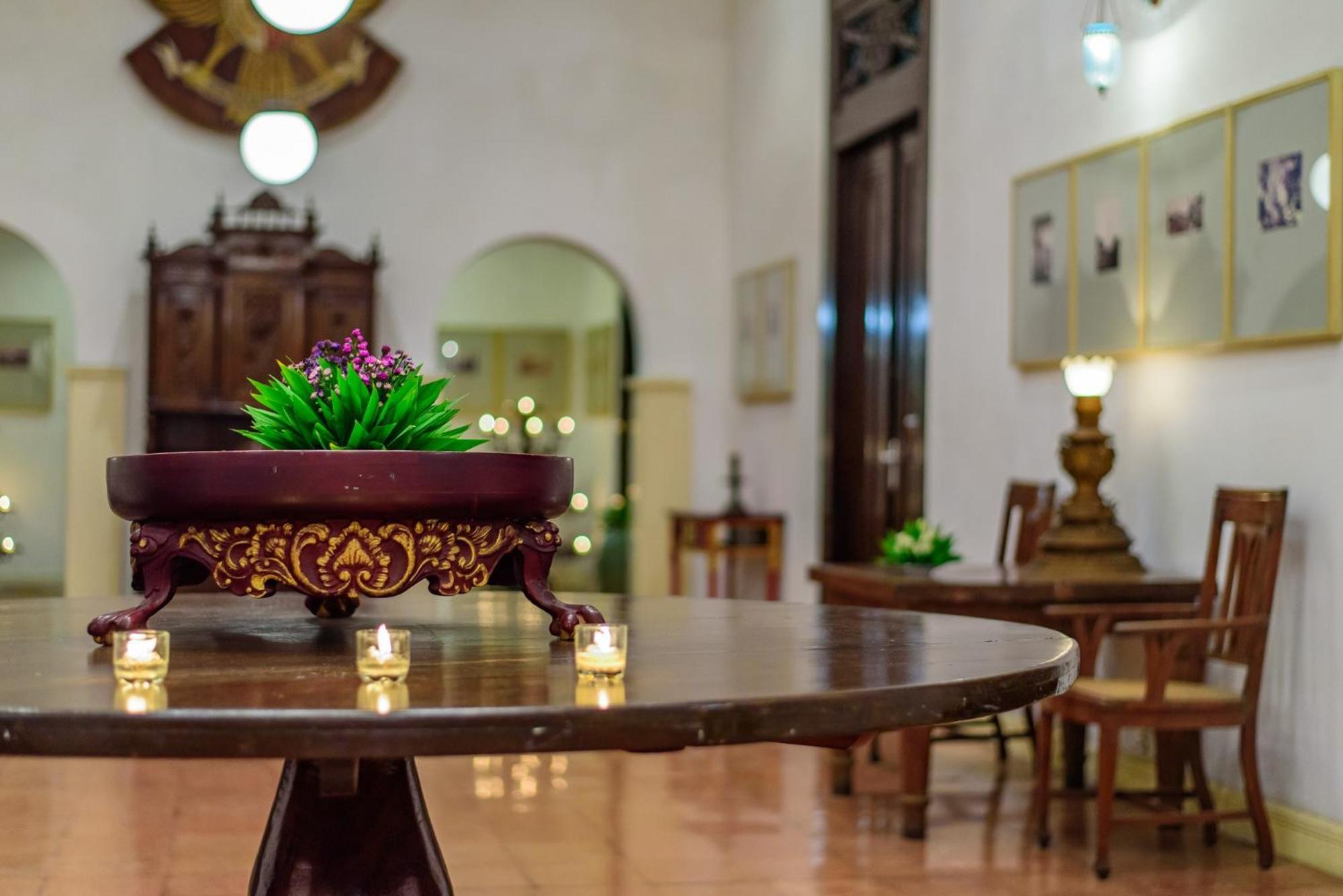 Hotel Tugu Blitar Extérieur photo